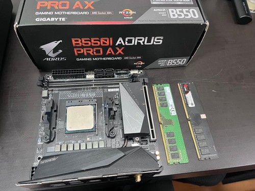 Gigabyte b550i aorus pro - b550i,